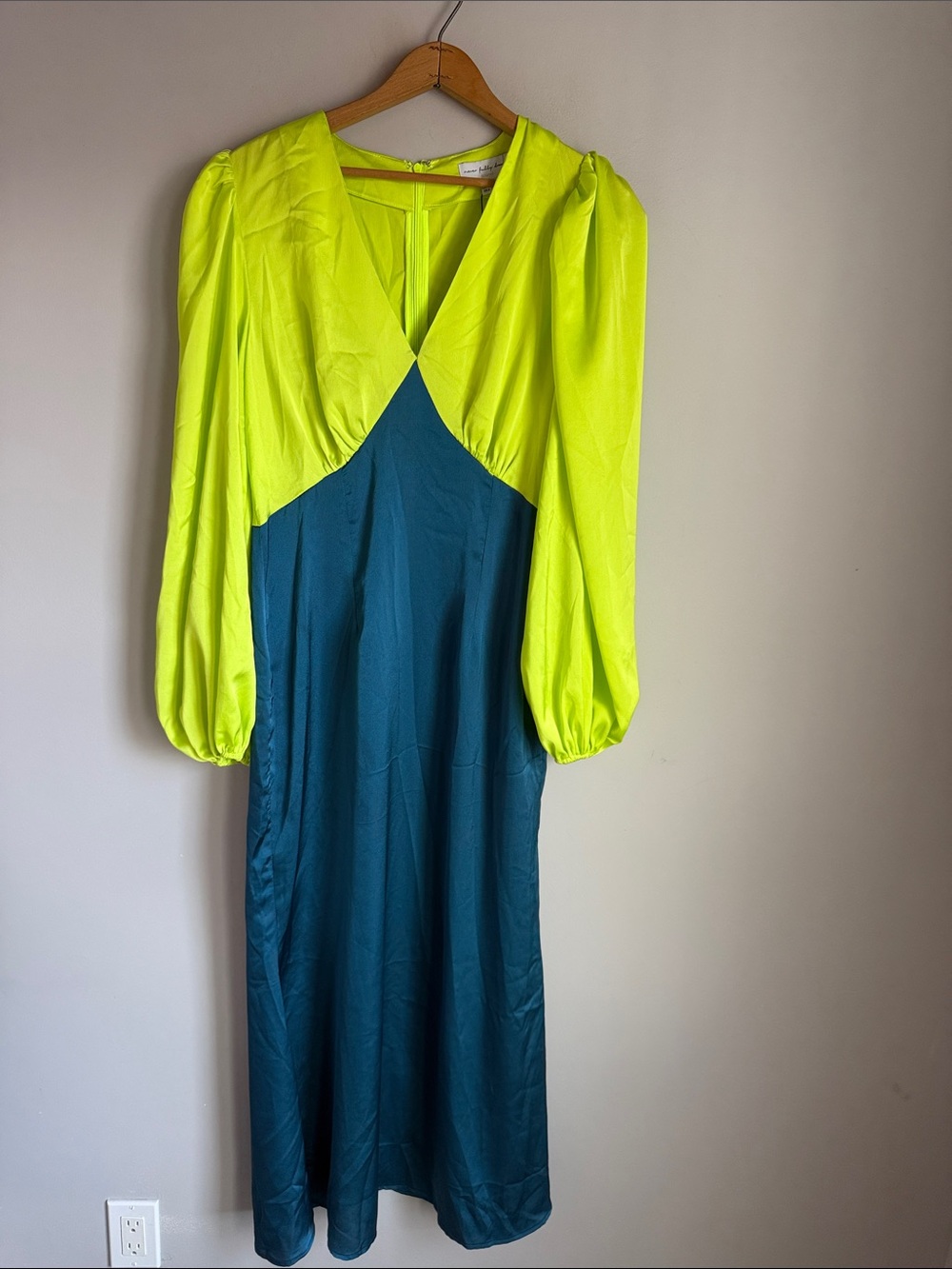 Never Fully Dressed Lime and Teal Satin V‑Neck Midi Dress - Picture 2 of 6